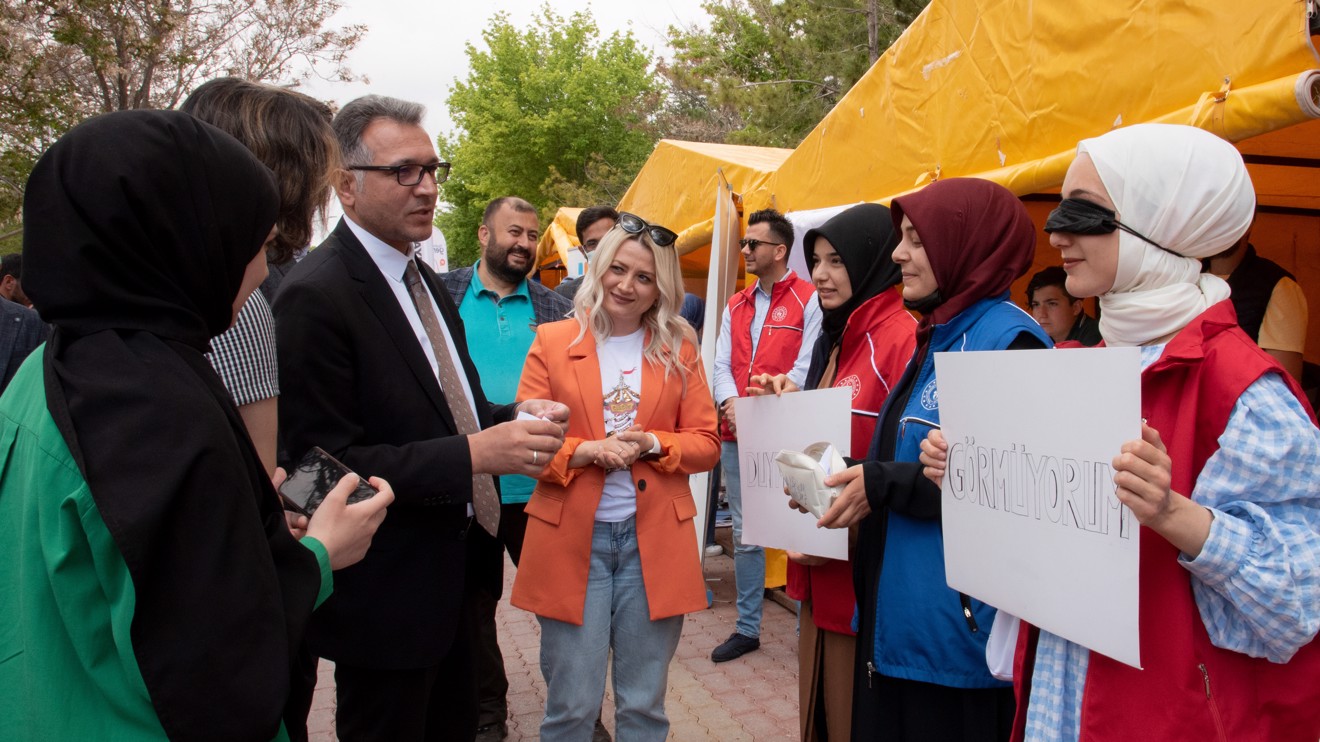 Bağımlılıkla mücadele için ‘Harekete Geç Gençlik Festivali’ başladı